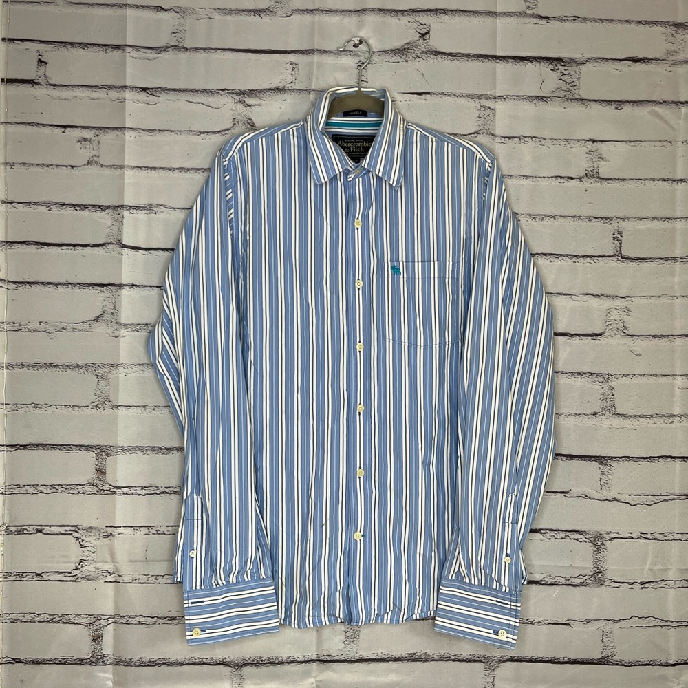Abercrombie & Fitch Blue White Casual Button Down Shirt Muscle Tee SZ L Relaxed